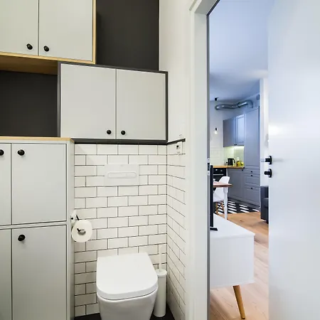 Shortstaypoland Niepodleglosci Appartamento *