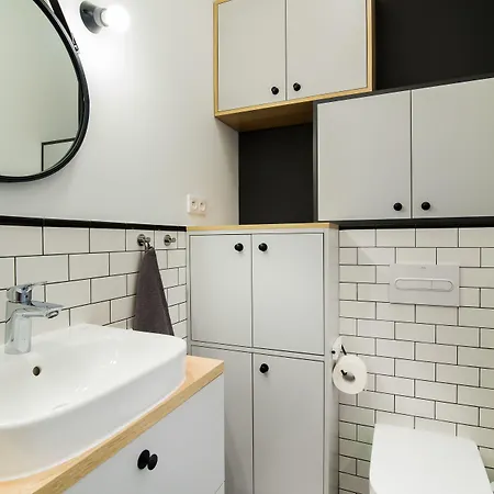 Shortstaypoland Niepodleglosci