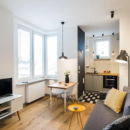 Shortstaypoland Niepodleglosci