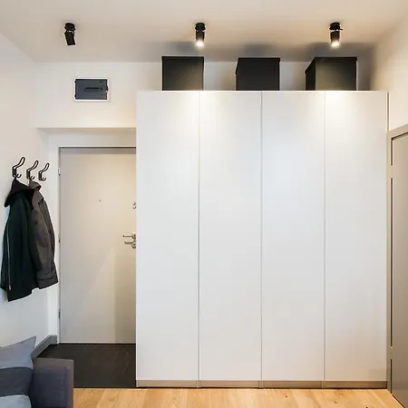 Shortstaypoland Niepodleglosci * Warsaw