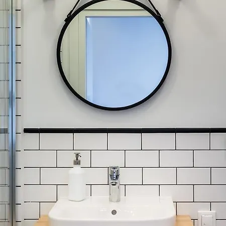 Shortstaypoland Niepodleglosci * Warsaw